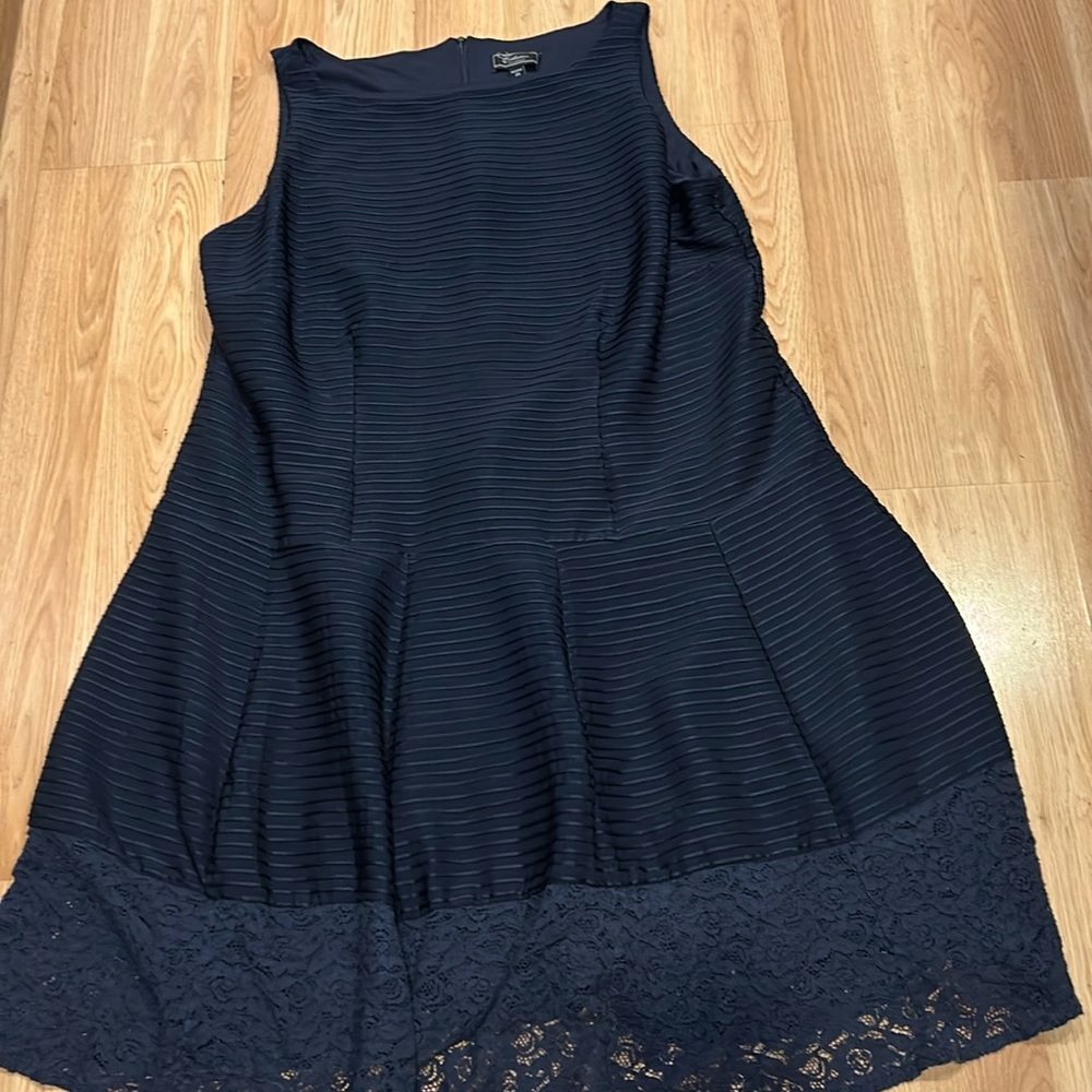 Dressbarn Collection Fully Lined Dress Size 20